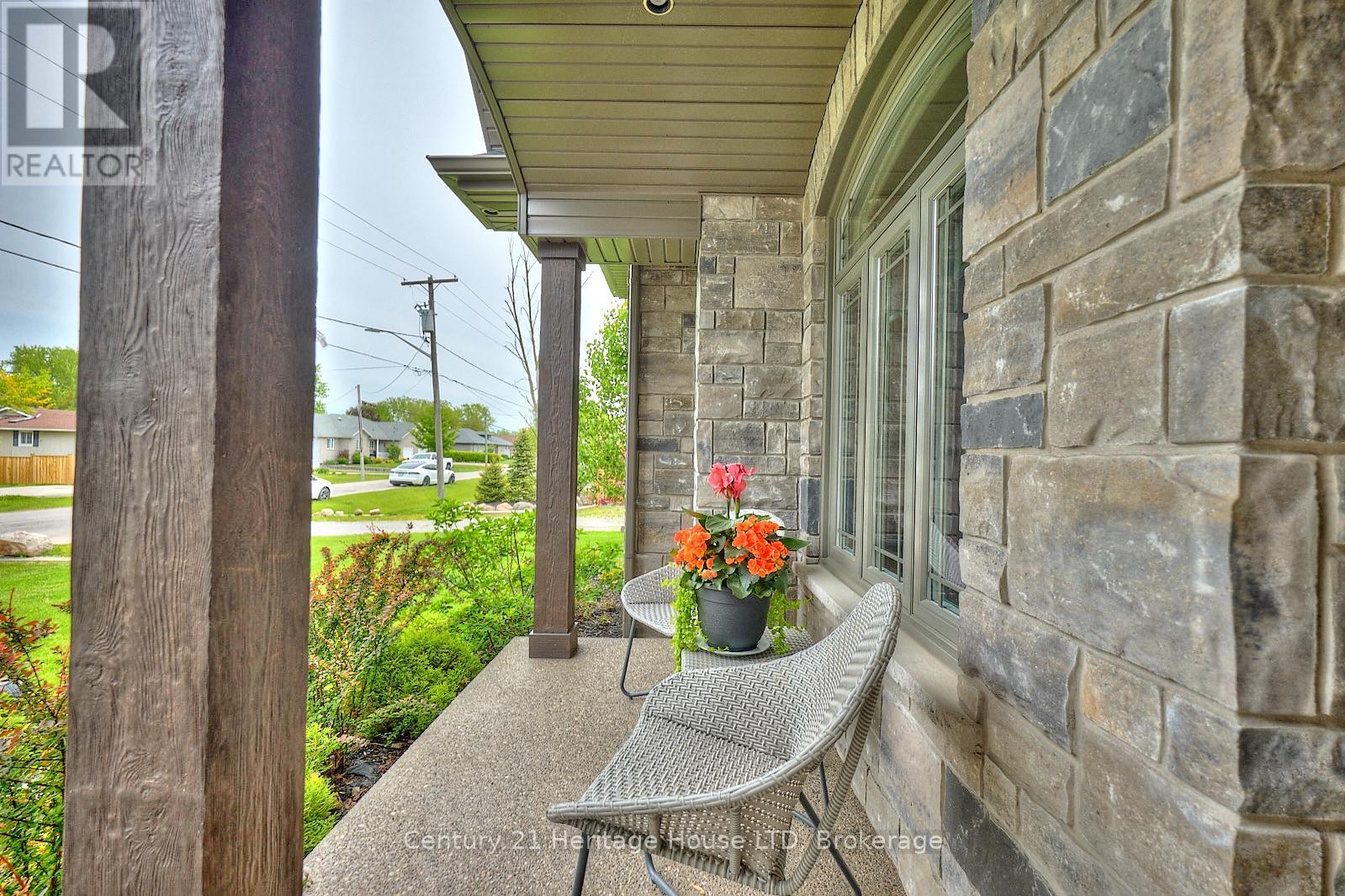 Property at 17 BIGGAR ROAD image 5