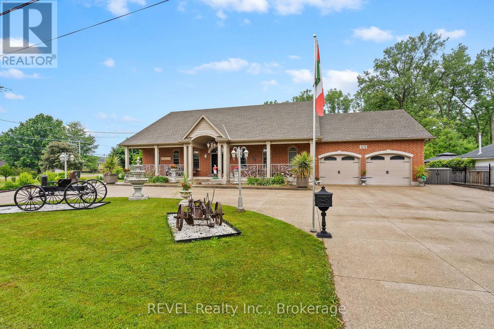 3676 Rebstock Road, Fort Erie, Ontario  L0S 1B0 - Photo 1 - X12184212