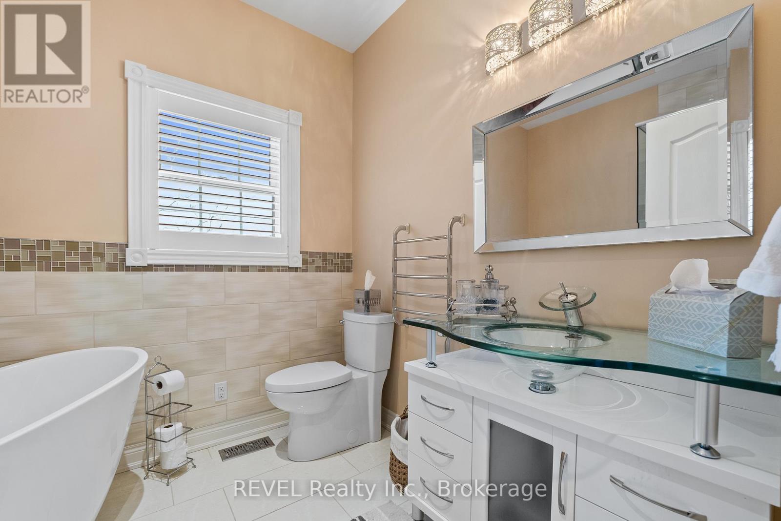 3676 Rebstock Road, Fort Erie (Ridgeway), Ontario  L0S 1B0 - Photo 16 - X12184212