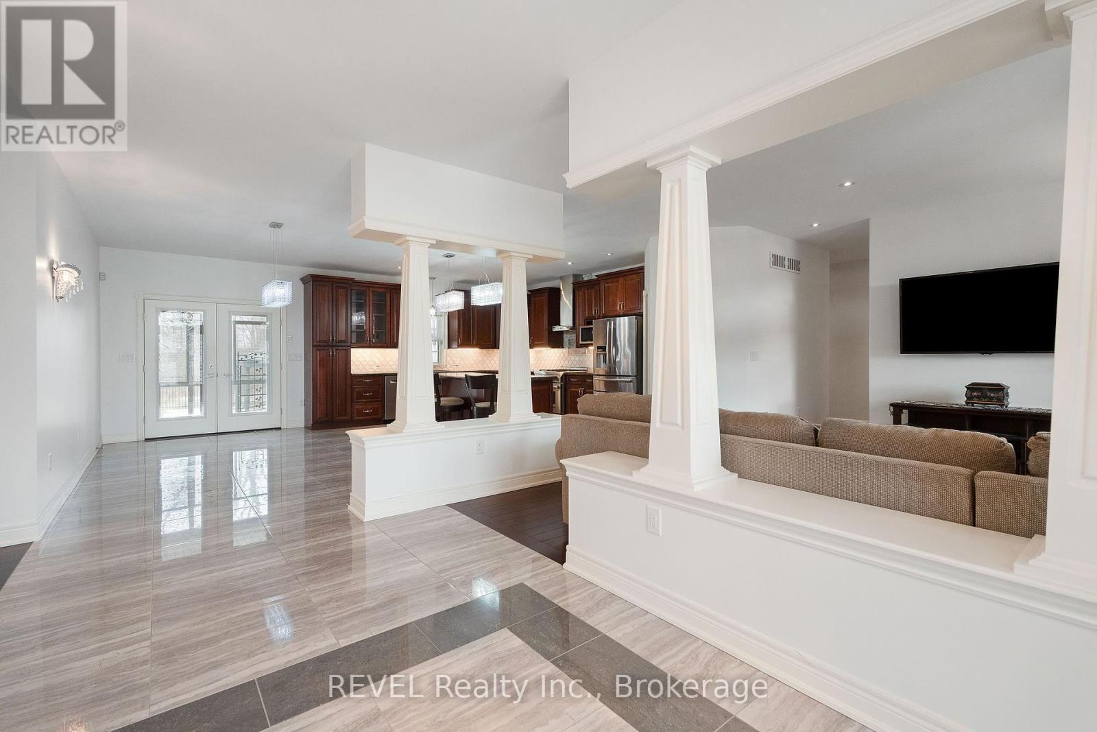 3676 Rebstock Road, Fort Erie (Ridgeway), Ontario  L0S 1B0 - Photo 5 - X12184212