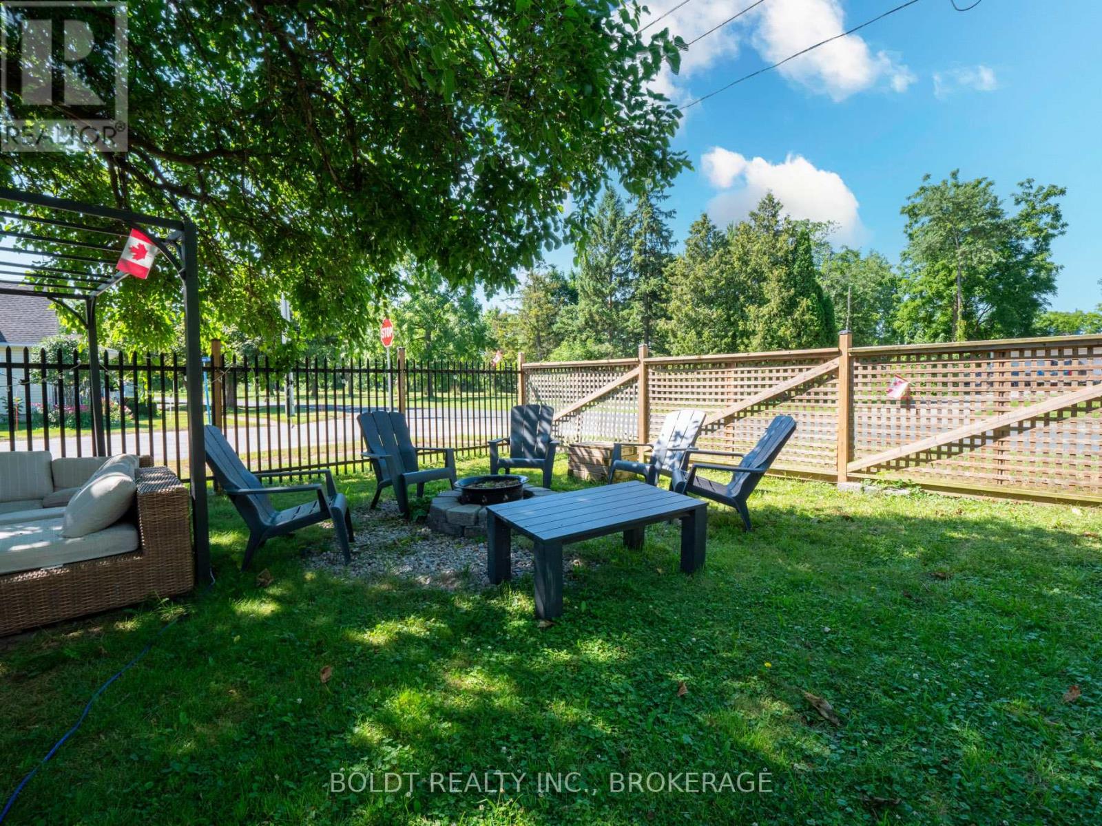 7891 Portage Road, Niagara Falls (Chippawa), Ontario  L2G 5Y7 - Photo 23 - X12184232