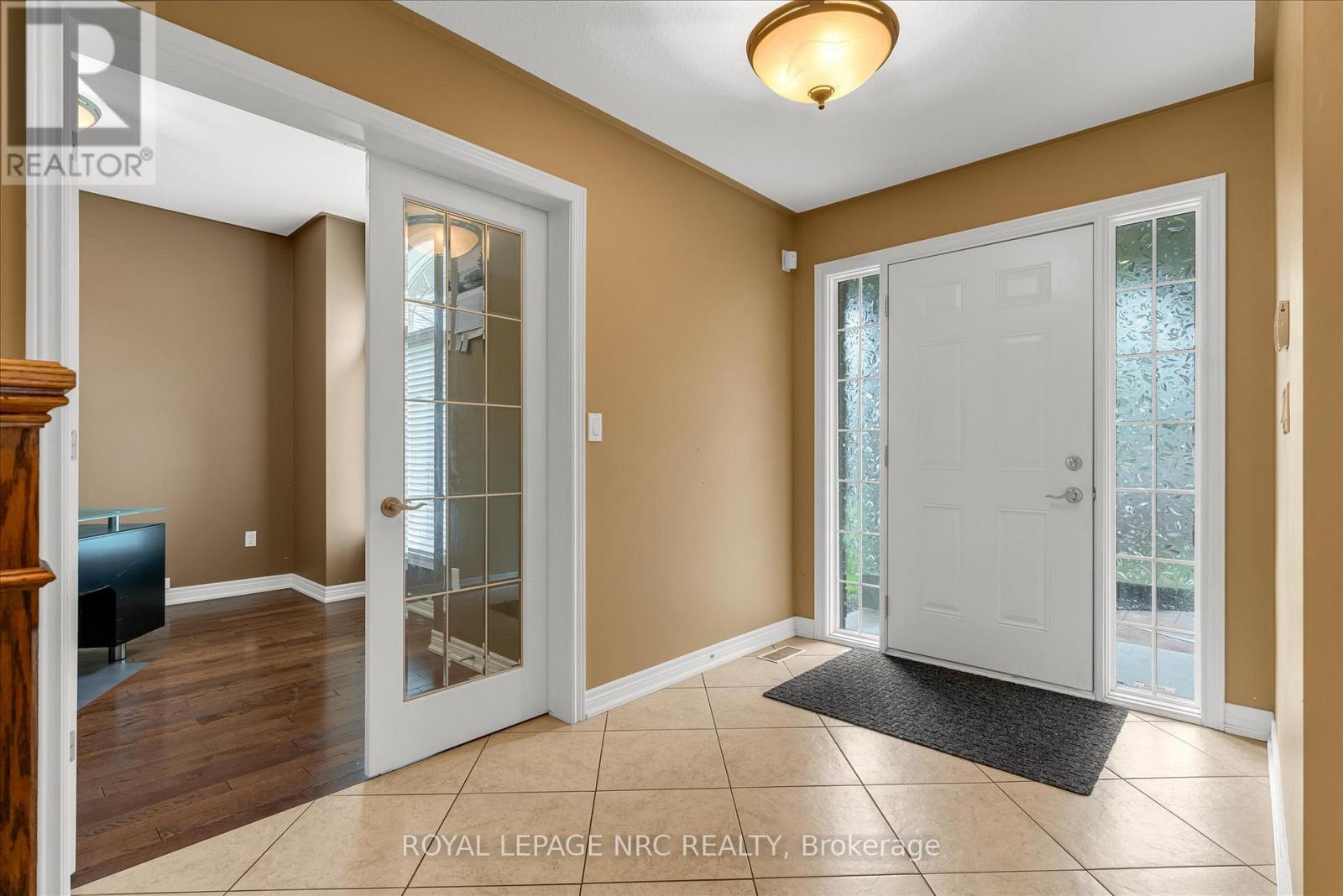 9 Cooper Court, Pelham, Ontario  L0S 1E4 - Photo 11 - X12184288