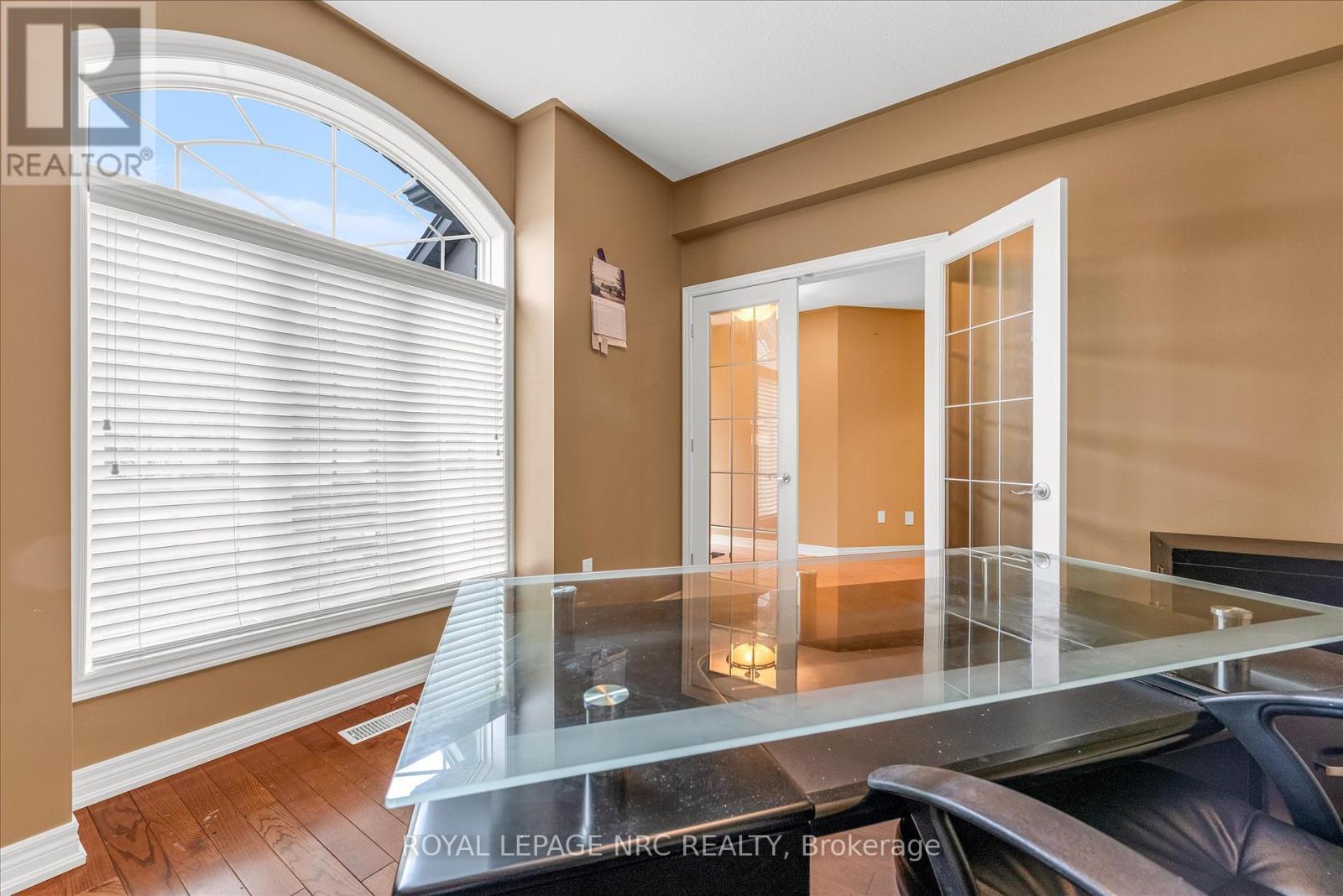 9 Cooper Court, Pelham, Ontario  L0S 1E4 - Photo 12 - X12184288