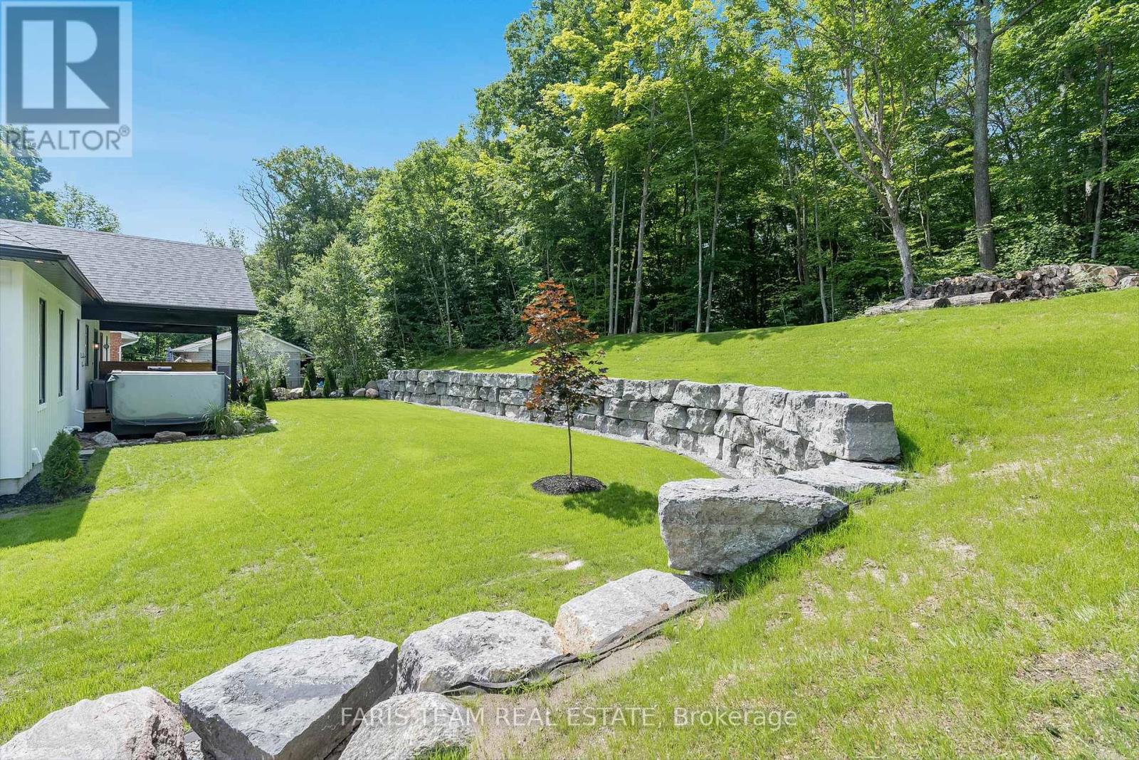 1532 Champlain Road, Tiny, Ontario  L9M 0C1 - Photo 35 - S12184139