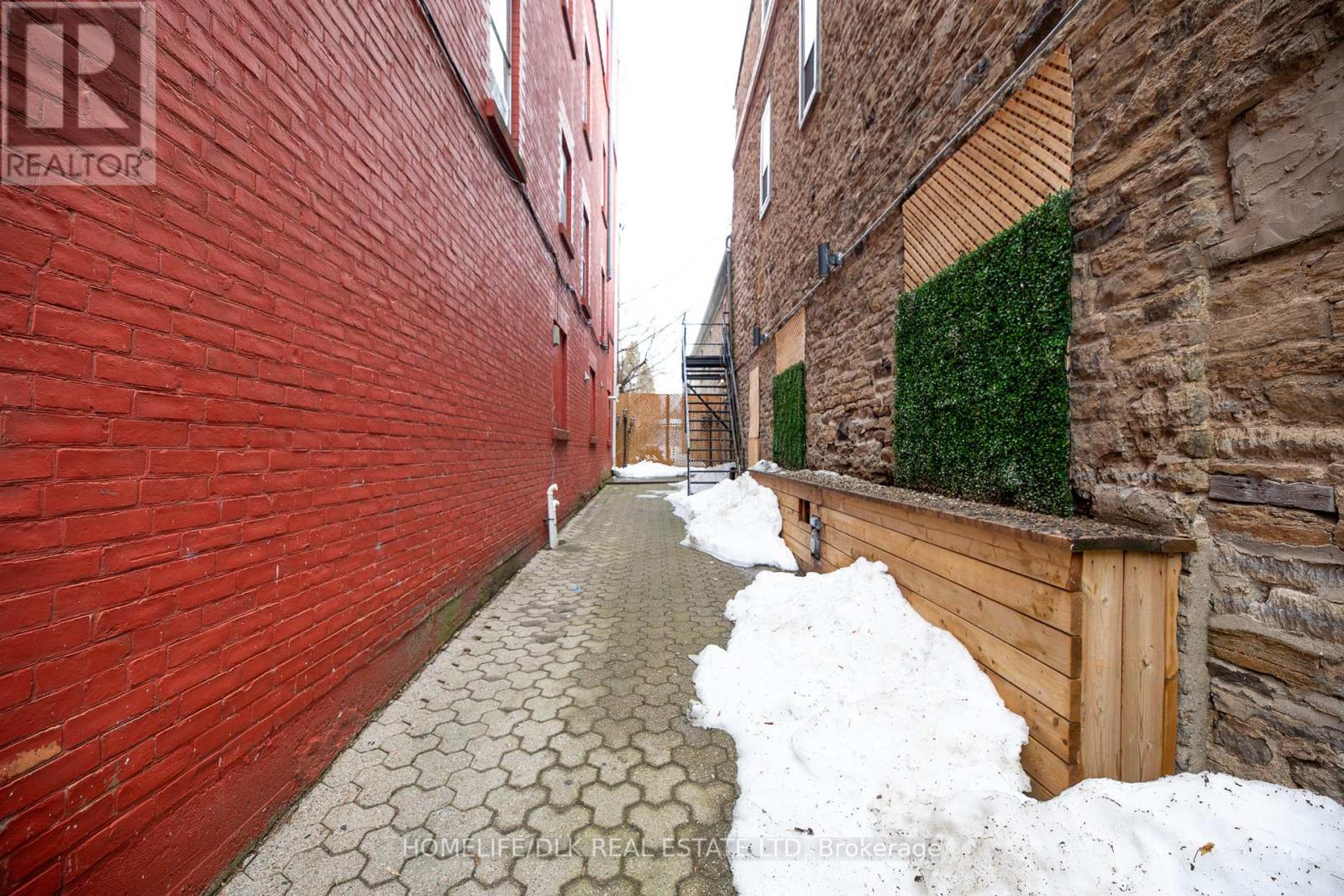 #3 - 224 King Street W, Brockville, Ontario  K6V 3R8 - Photo 3 - X12039377