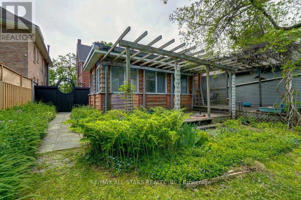 76 Bond Street W, Kawartha Lakes, Ontario  K9V 3R4 - Photo 34 - X12184203