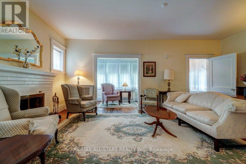 76 Bond Street W, Kawartha Lakes, Ontario  K9V 3R4 - Photo 5 - X12184203