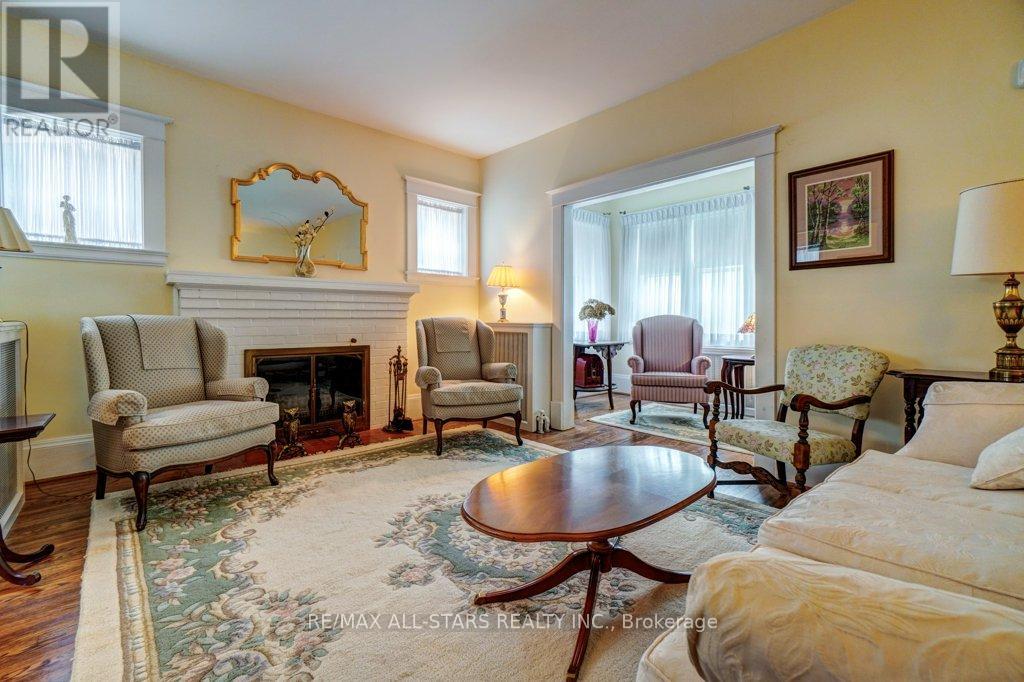 76 Bond Street W, Kawartha Lakes, Ontario  K9V 3R4 - Photo 6 - X12184203
