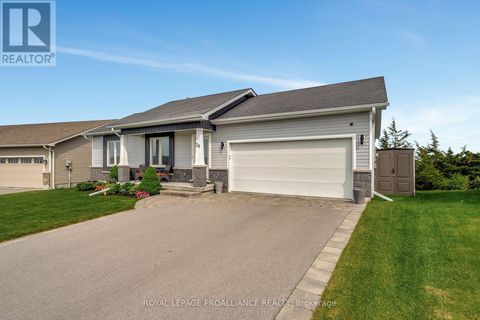 29 MEAGAN LANE, Quinte West, Ontario