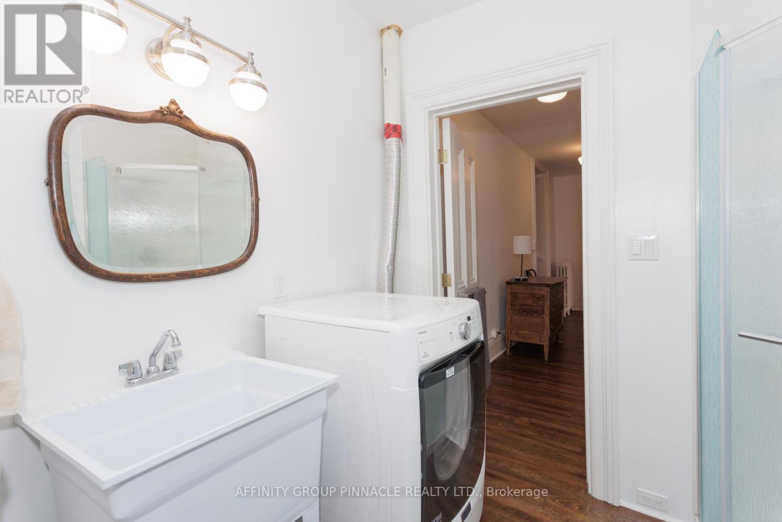 12 Russell Street E, Kawartha Lakes, Ontario  K9V 1Z8 - Photo 33 - X12184287