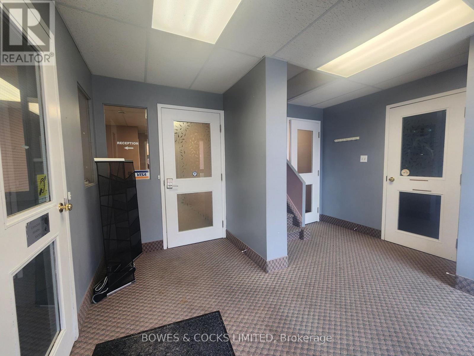 315 Reid Street, Peterborough Central, Ontario  K9J 2W1 - Photo 4 - X12184347