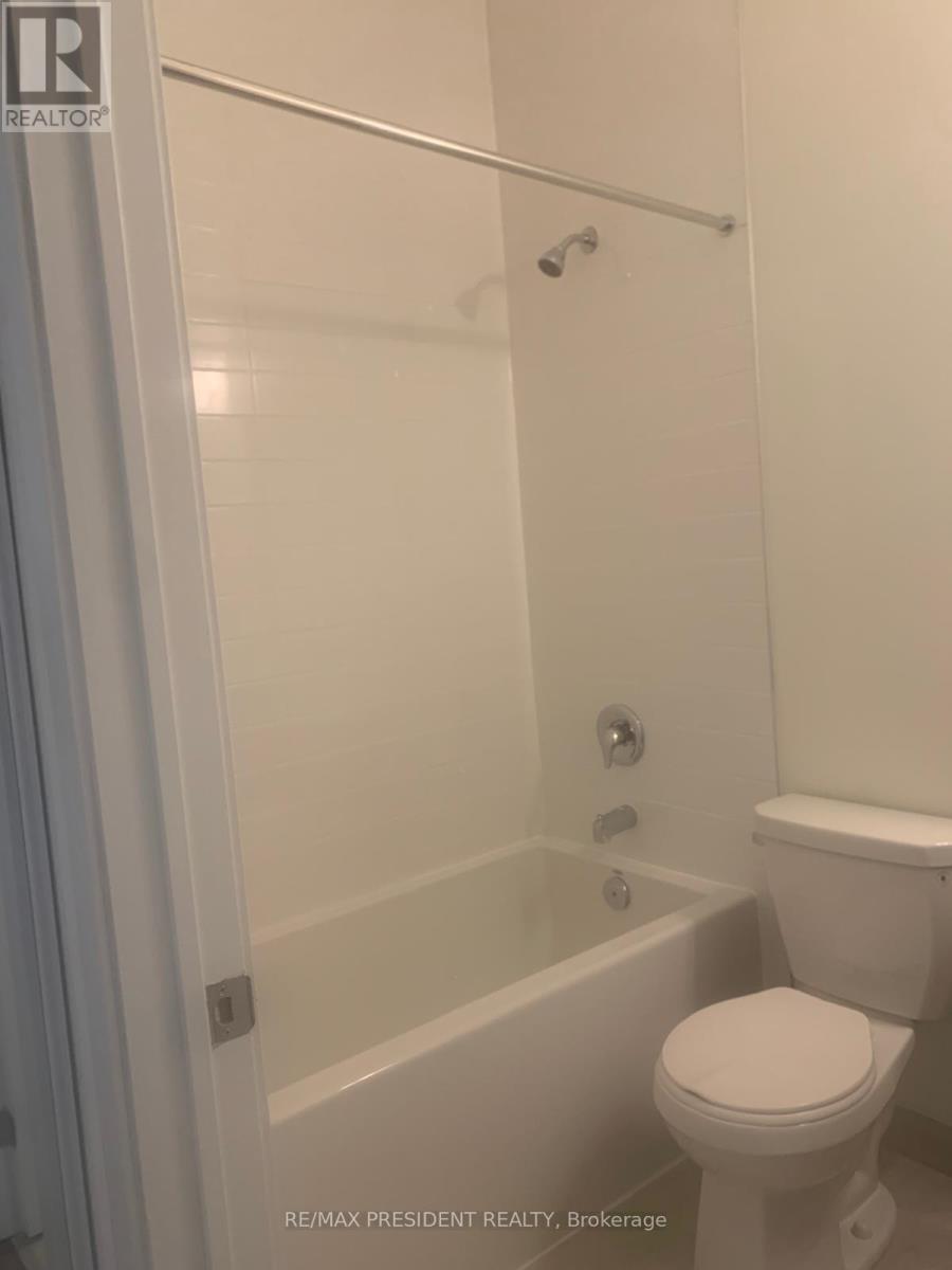 101 - 165 Canon Jackson Drive W, Toronto, Ontario  M6M 2G1 - Photo 8 - W12184089