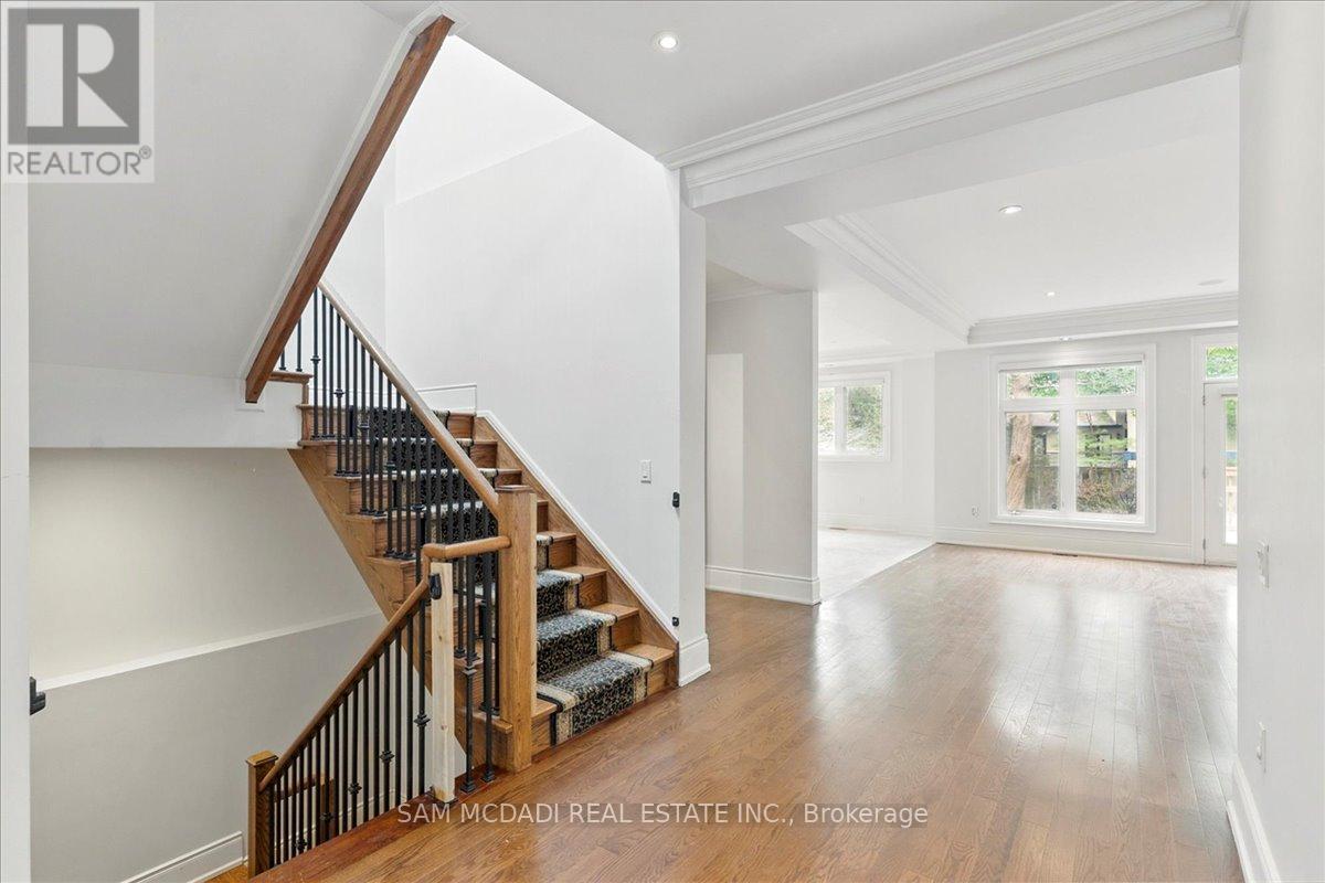 955 Albertson Crescent, Mississauga, Ontario  L5H 3C6 - Photo 14 - W12184092