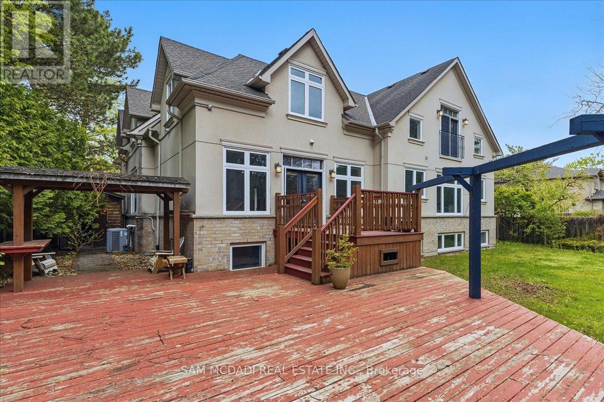 955 Albertson Crescent, Mississauga, Ontario  L5H 3C6 - Photo 33 - W12184092