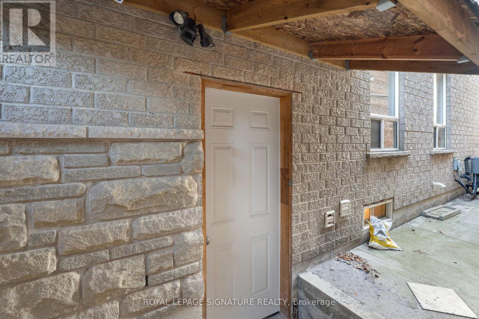 72 Penbridge Circle, Brampton, Ontario  L7A 2R1 - Photo 47 - W12184140