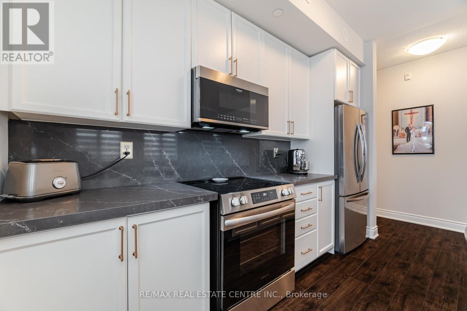 305 - 5705 Long Valley Road, Mississauga (Churchill Meadows), Ontario  L5M 0M3 - Photo 4 - W12184161