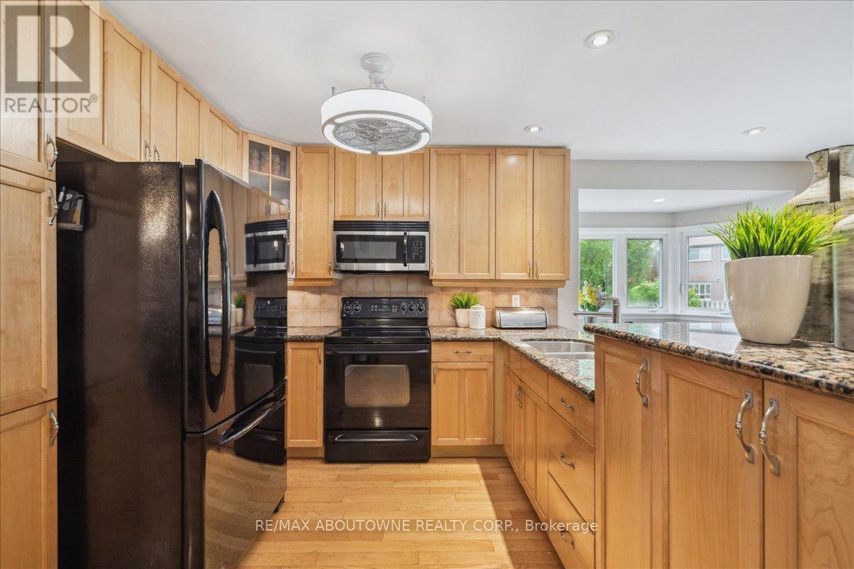3350 Columbine Crescent, Mississauga, Ontario  L5N 6A8 - Photo 17 - W12184182