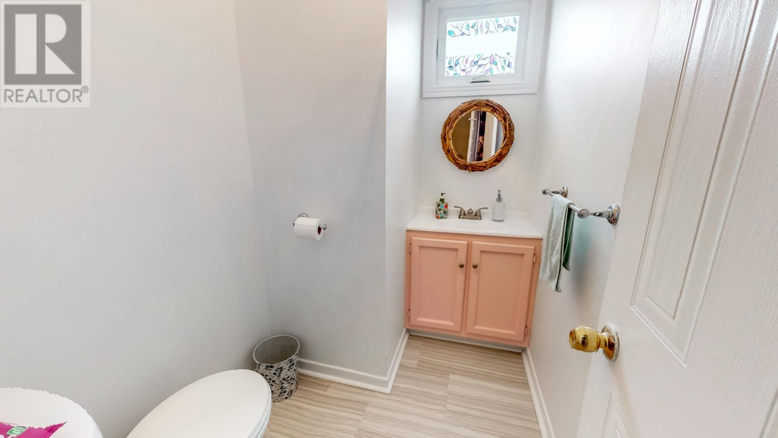 Property at 34 Keane Place image 4
