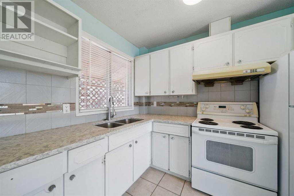 Property at 1209 53 Street SE image 4
