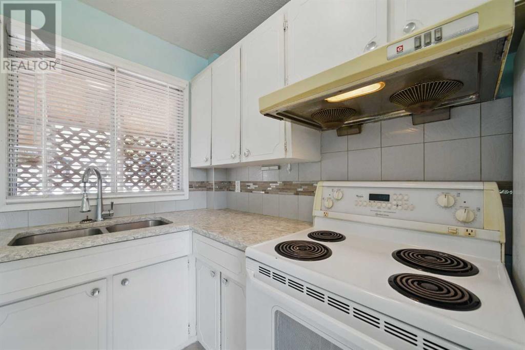 Property at 1209 53 Street SE image 5