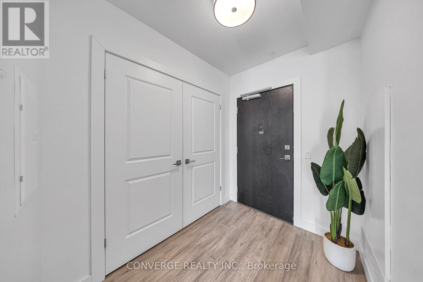 1903 - 15 Glebe Street, Cambridge, Ontario  N1S 0C3 - Photo 4 - X12176796