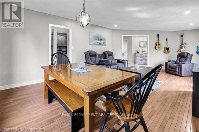 975 Foss Road, Pelham, Ontario  L0S 1C0 - Photo 8 - X12184086