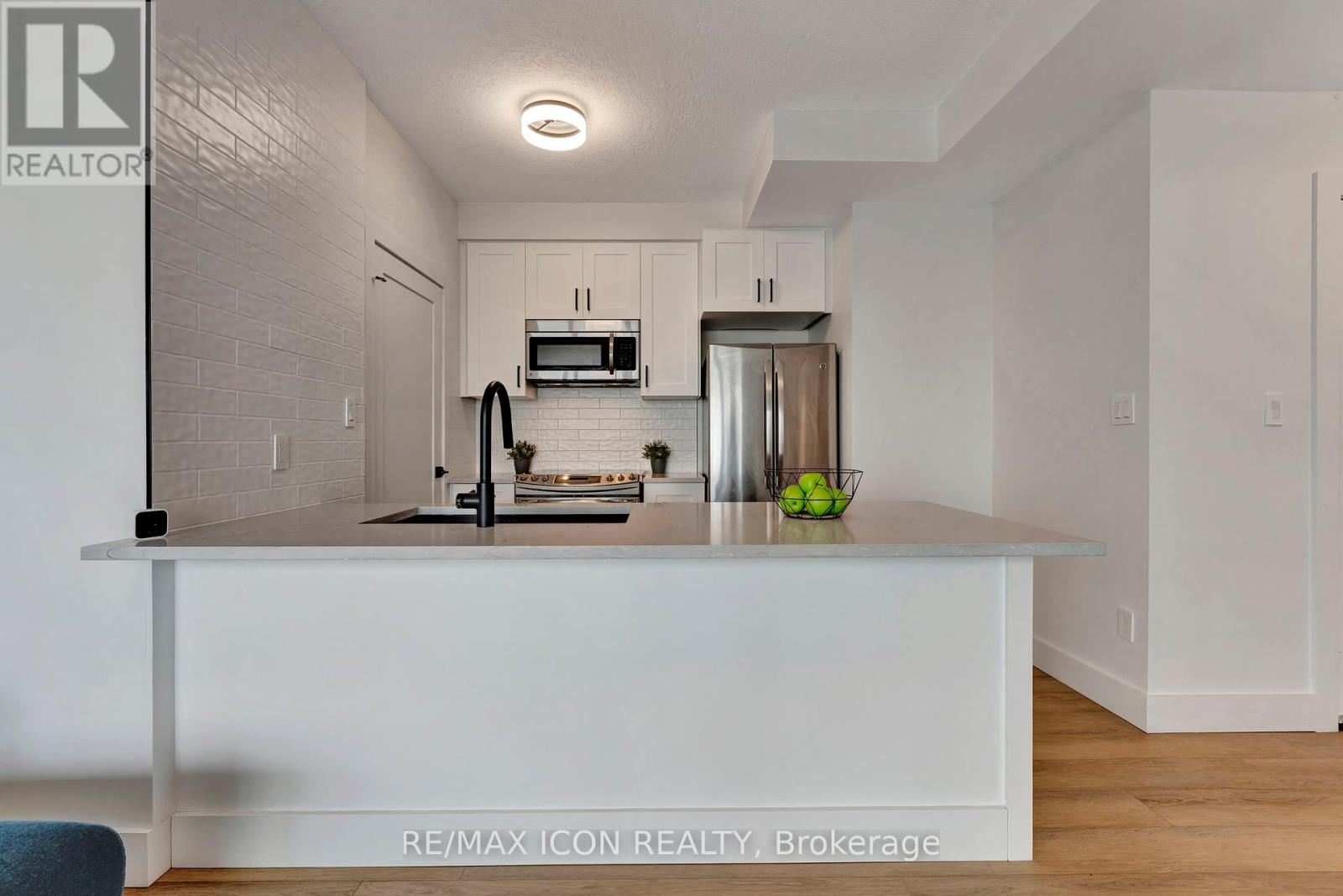1107 - 170 Water Street N, Cambridge, Ontario  N1R 3B6 - Photo 8 - X12184135