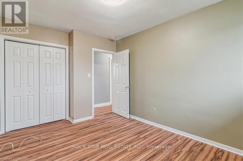 Upper - 10 Westdale Drive, St. Catharines, Ontario  L2S 2R8 - Photo 18 - X12184136