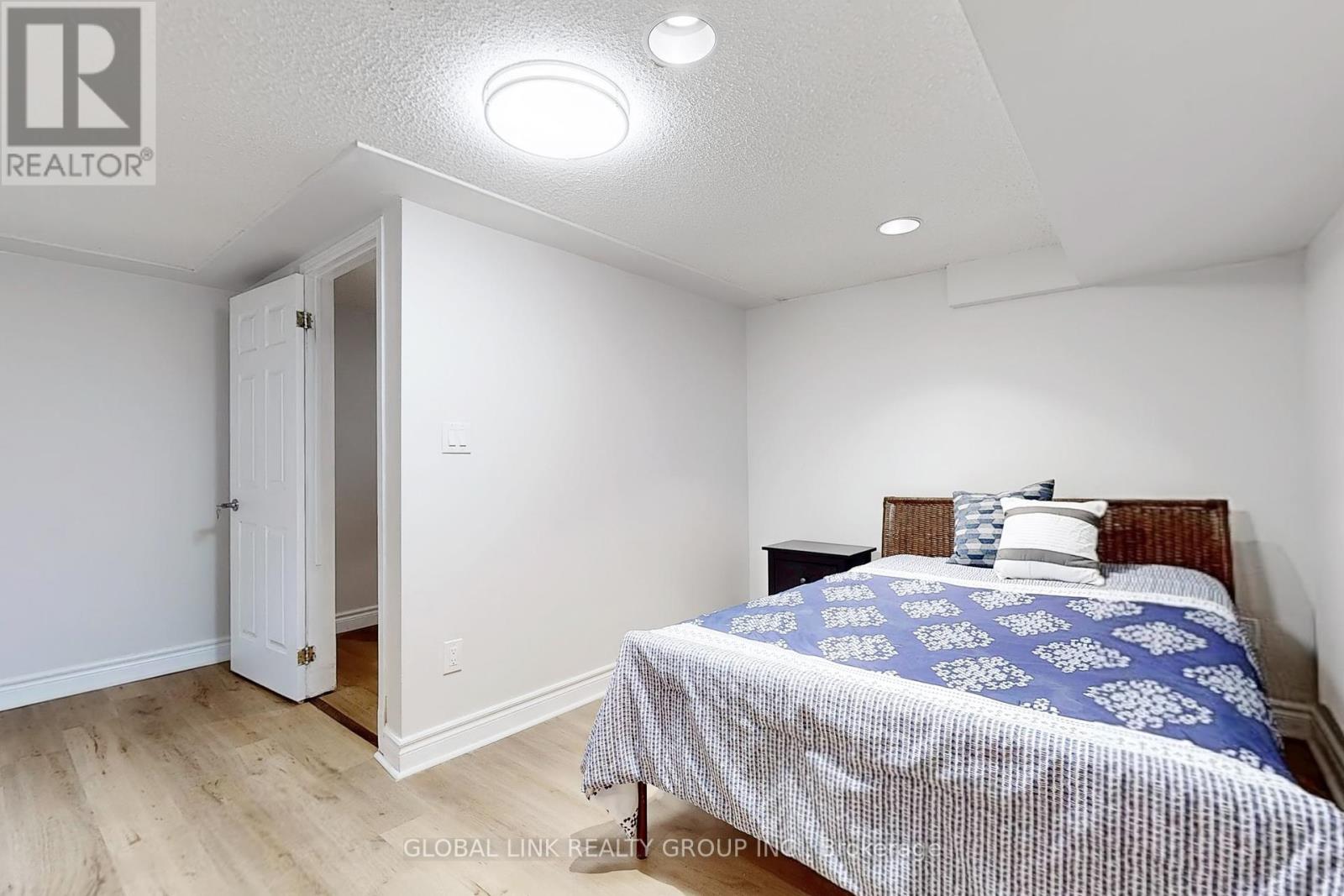 6 - 85 Rameau Drive S, Toronto, Ontario  M2H 1T6 - Photo 37 - C12184198