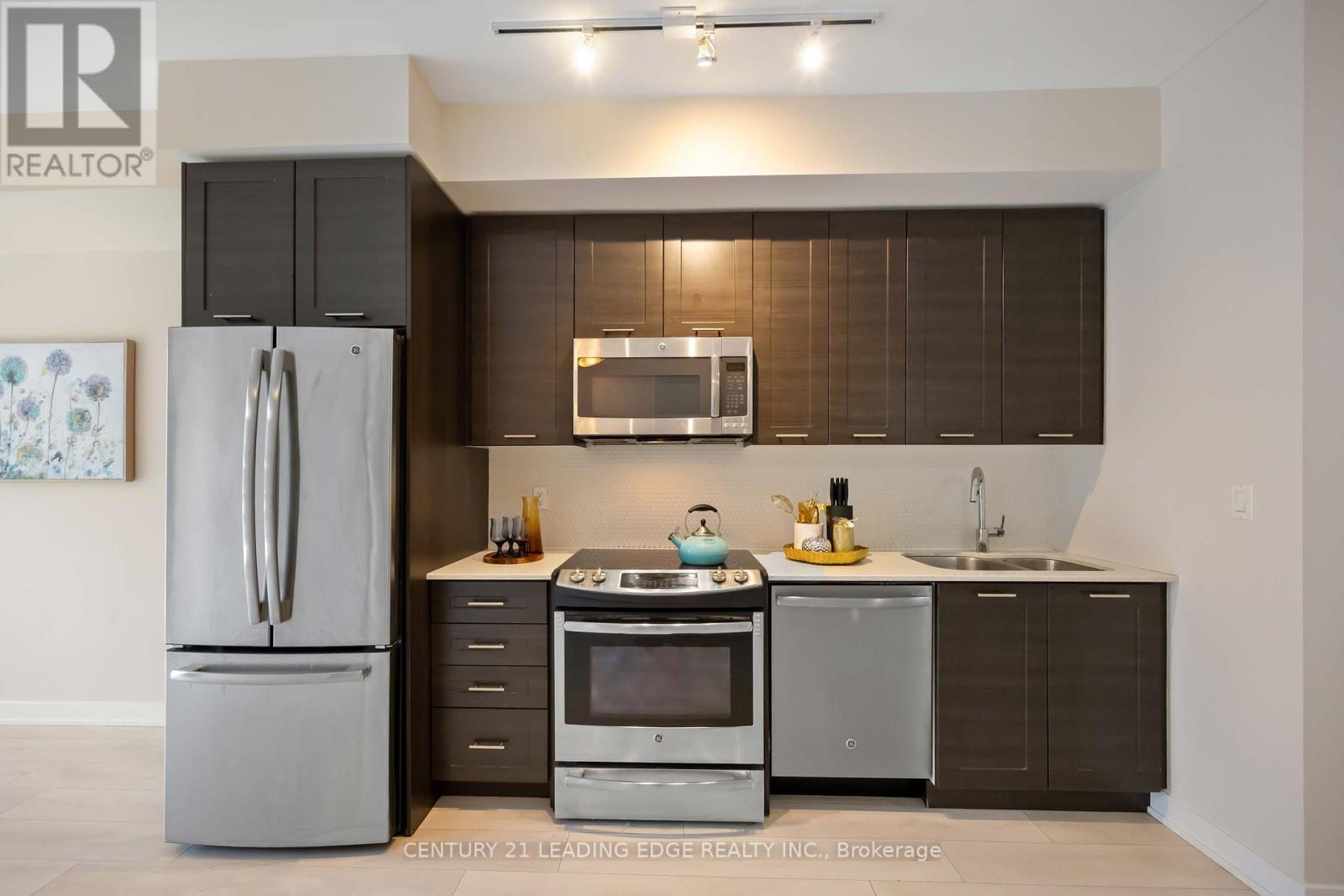 619 - 50 Bruyeres Mews, Toronto (Waterfront Communities), Ontario  M5V 0H8 - Photo 19 - C12184217