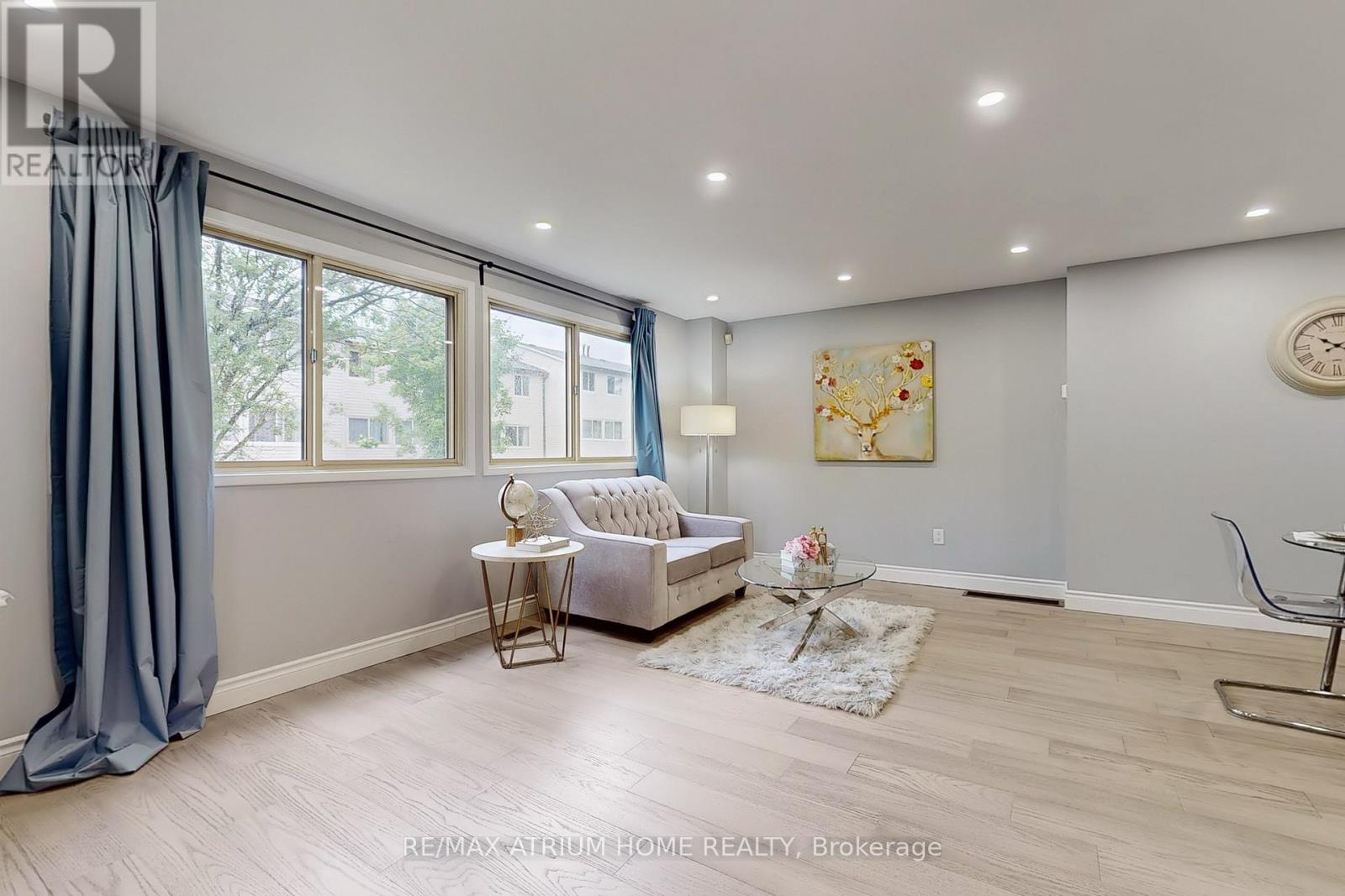 10 Townsend Road, Toronto, Ontario  M2H 2T2 - Photo 3 - C12184295