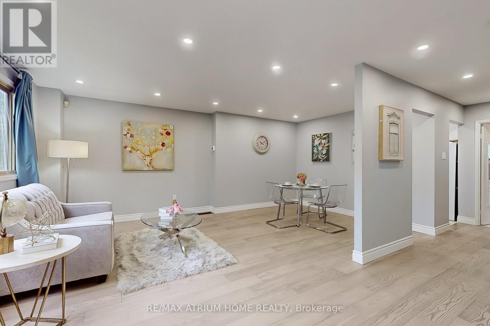 10 Townsend Road, Toronto, Ontario  M2H 2T2 - Photo 4 - C12184295