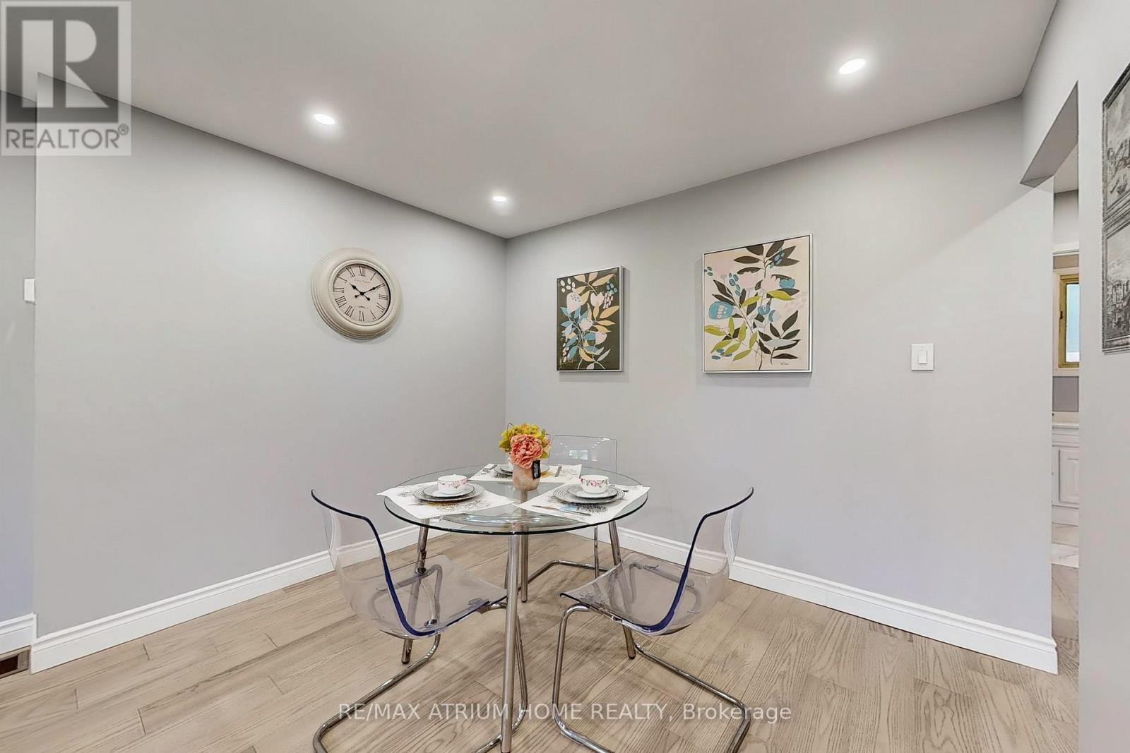 10 Townsend Road, Toronto, Ontario  M2H 2T2 - Photo 8 - C12184295