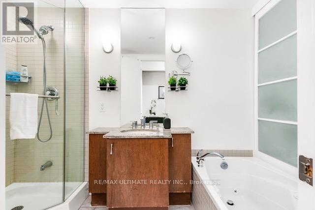 607 - 500 Queens Quay W, Toronto (Waterfront Communities), Ontario  M5V 3K8 - Photo 14 - C12184361