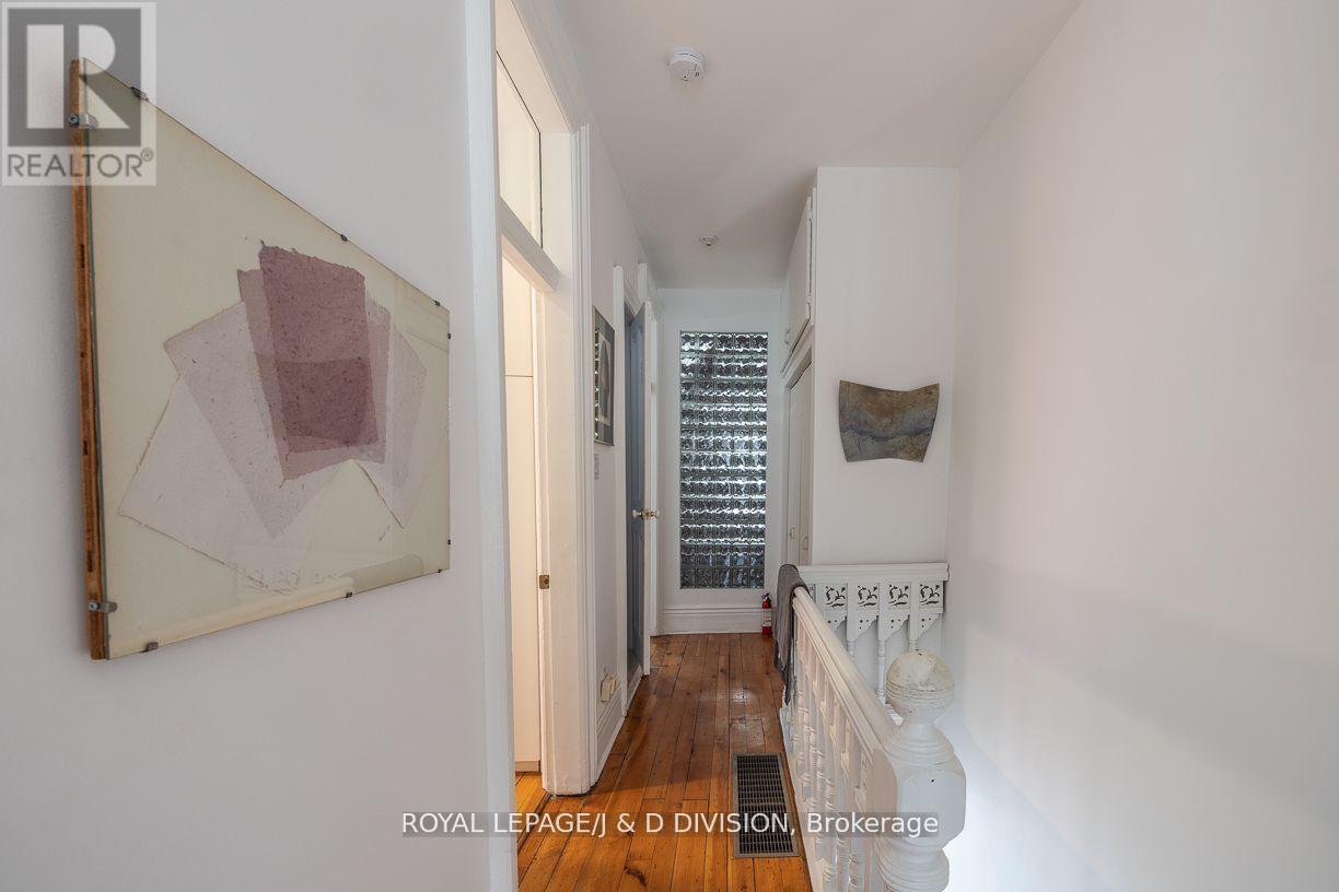 187 Crawford Street, Toronto, Ontario  M6J 2V5 - Photo 16 - C12182658