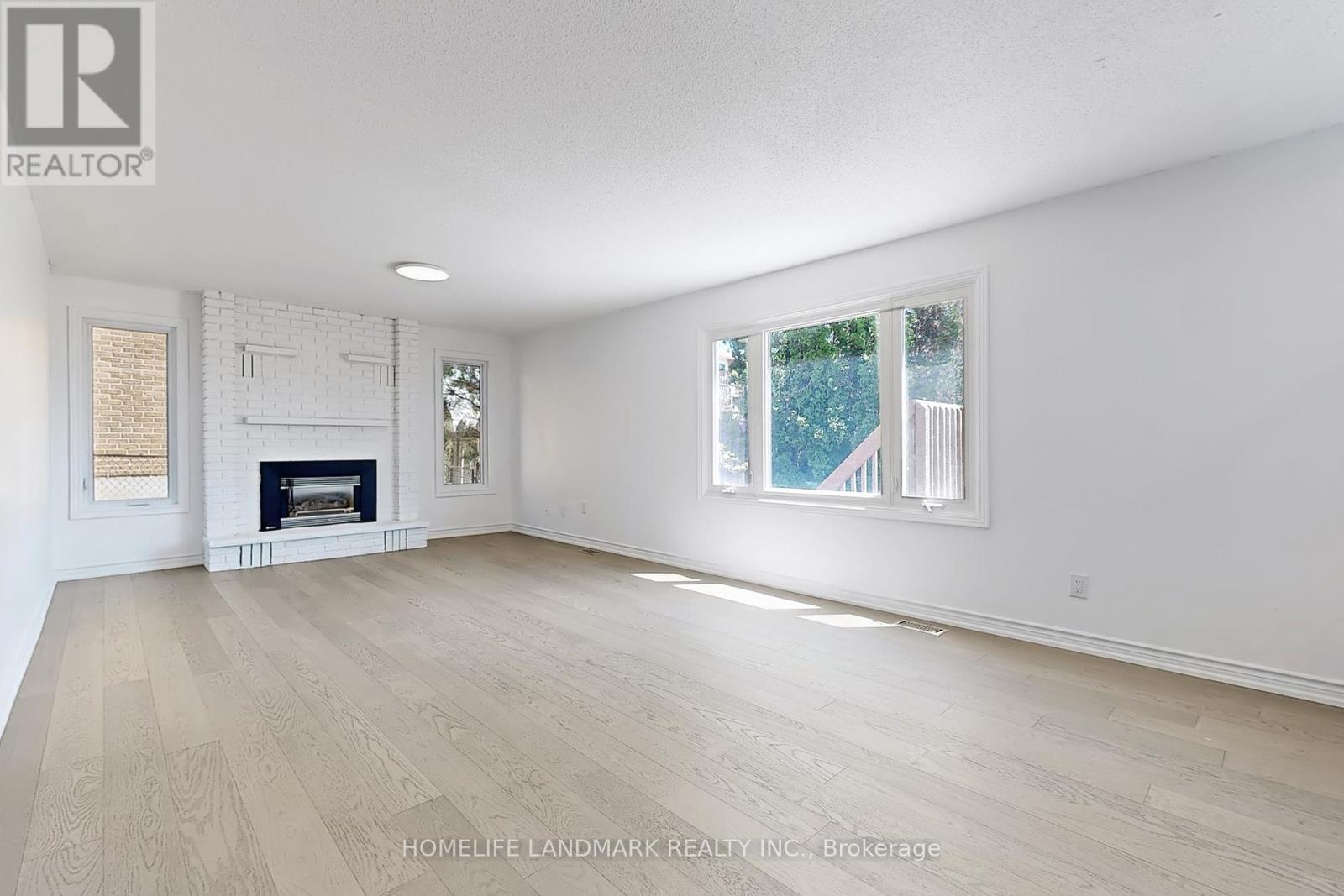 268 Huntingwood Drive, Oshawa, Ontario  L1J 7C5 - Photo 14 - E12184190