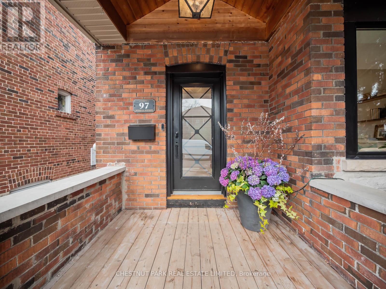 97 Wineva Avenue, Toronto (The Beaches), Ontario  M4E 2T1 - Photo 2 - E12184239