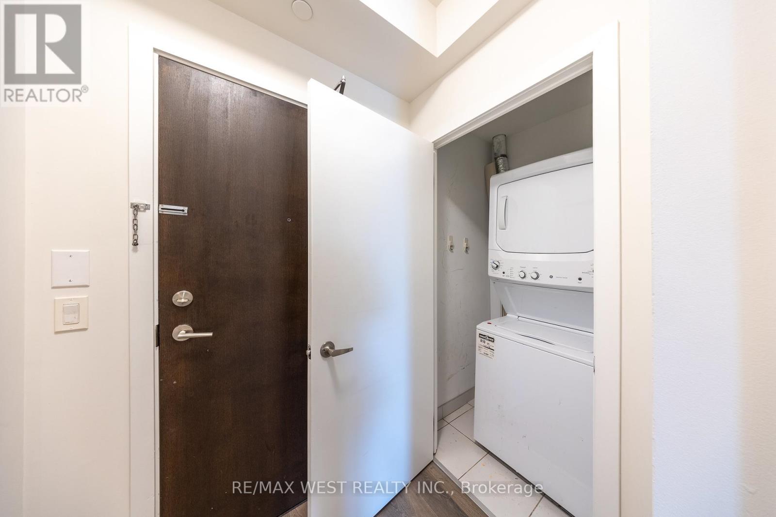 209 - 630 Greenwood Avenue, Toronto (Greenwood-Coxwell), Ontario  M4J 0A8 - Photo 4 - E12184314