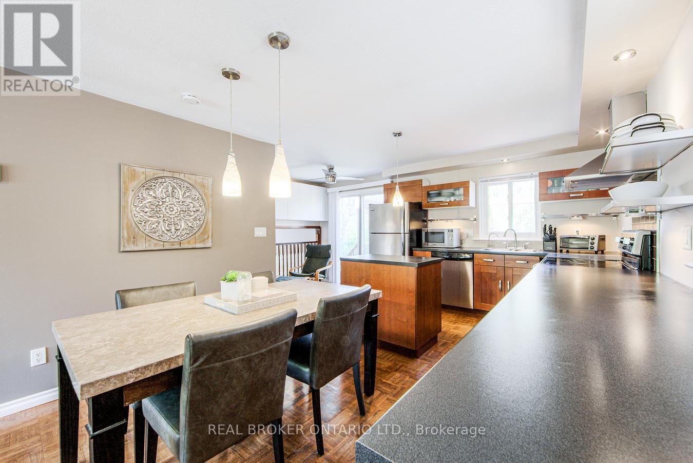 44 Mark Street, Aurora, Ontario  L4G 3J5 - Photo 11 - N12184234