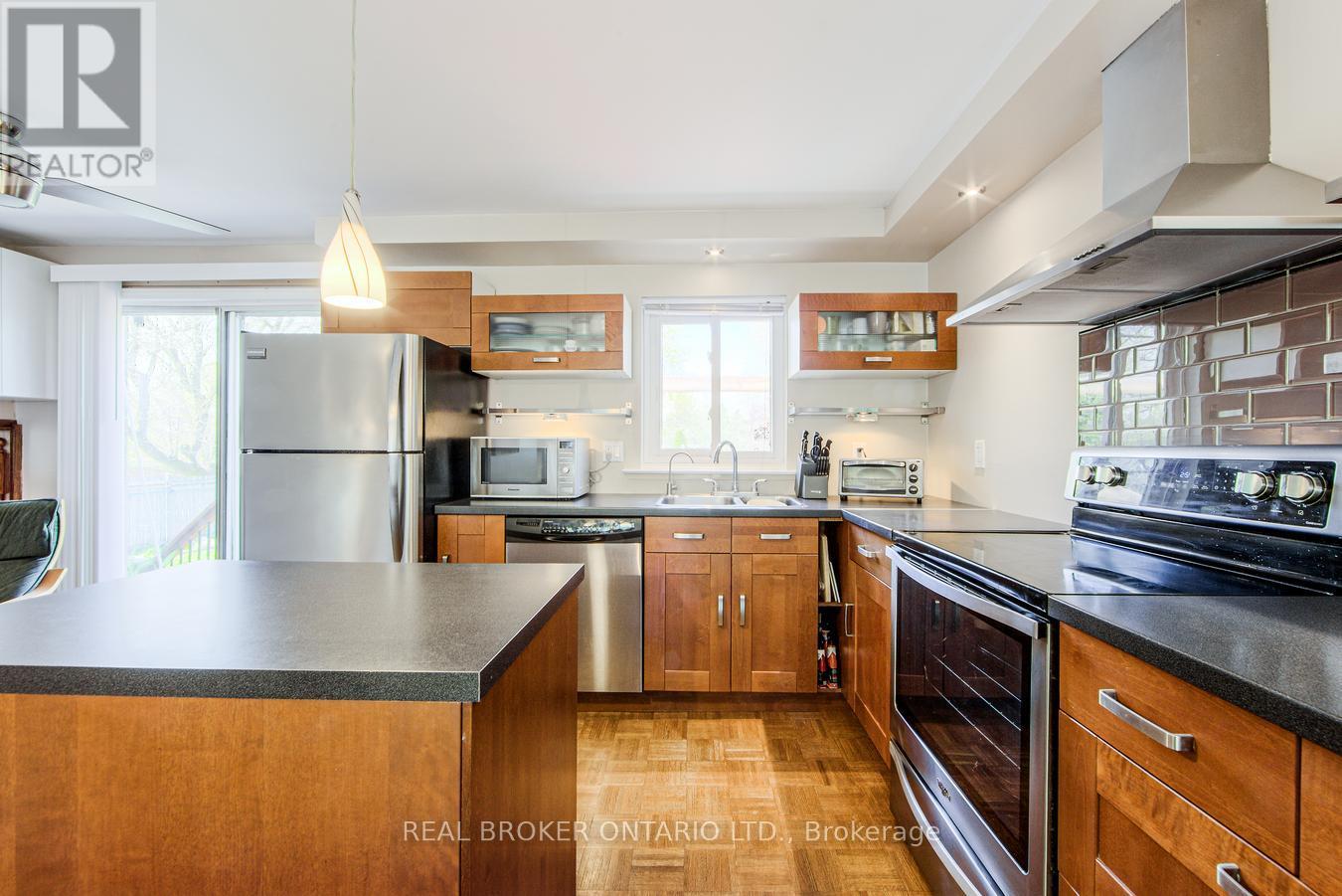 44 Mark Street, Aurora, Ontario  L4G 3J5 - Photo 12 - N12184234