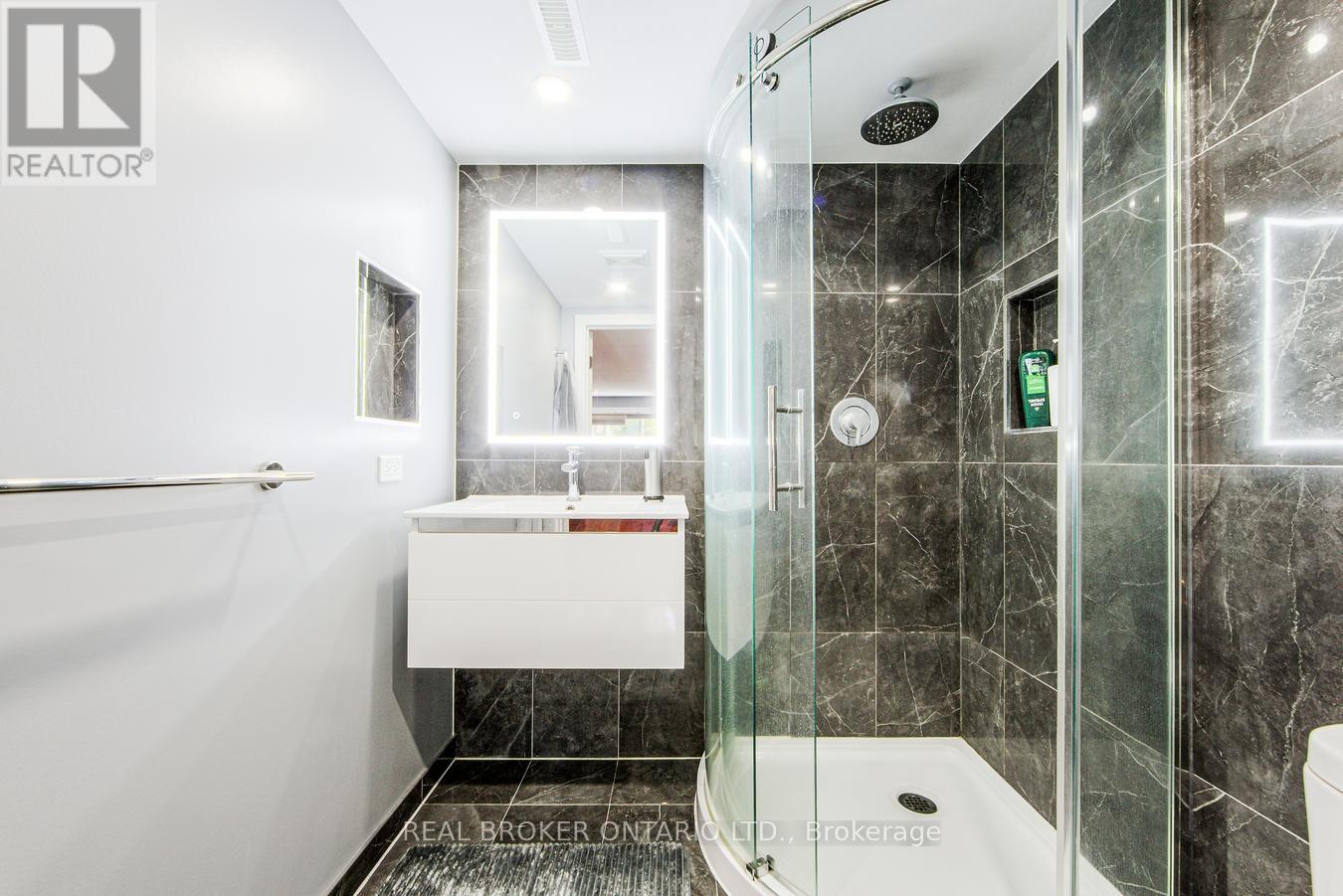 44 Mark Street, Aurora, Ontario  L4G 3J5 - Photo 24 - N12184234