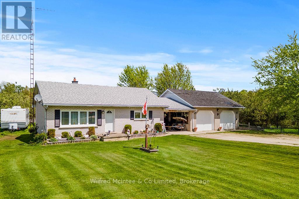 403343 Grey Road 4, West Grey, Ontario  N0C 1K0 - Photo 14 - X11996432
