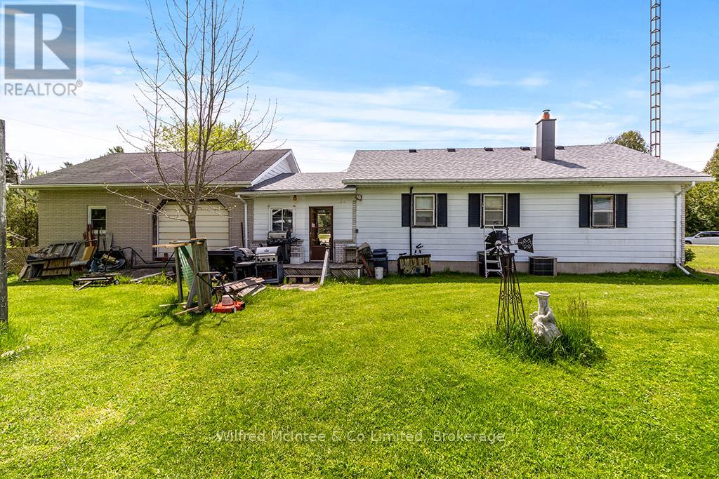 403343 Grey Road 4, West Grey, Ontario  N0C 1K0 - Photo 16 - X11996432