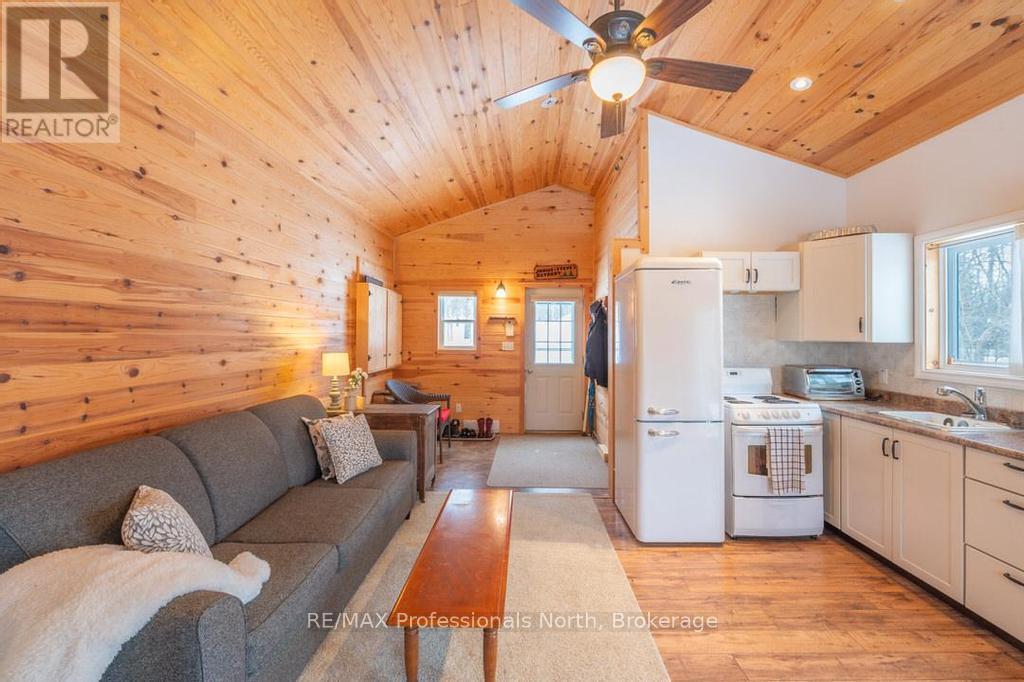 1145 Chelsea Lane, Algonquin Highlands, Ontario  K0M 1J1 - Photo 8 - X12175590