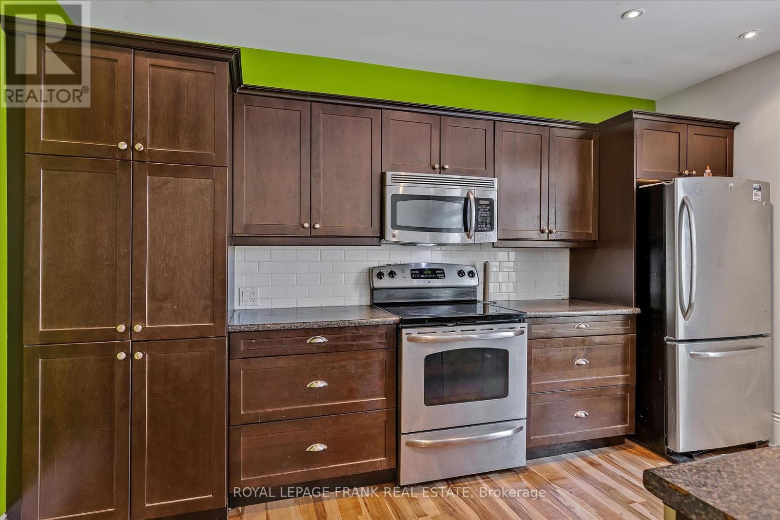 140 Antrim Street, Peterborough Central, Ontario  K9H 3G3 - Photo 12 - X12028635