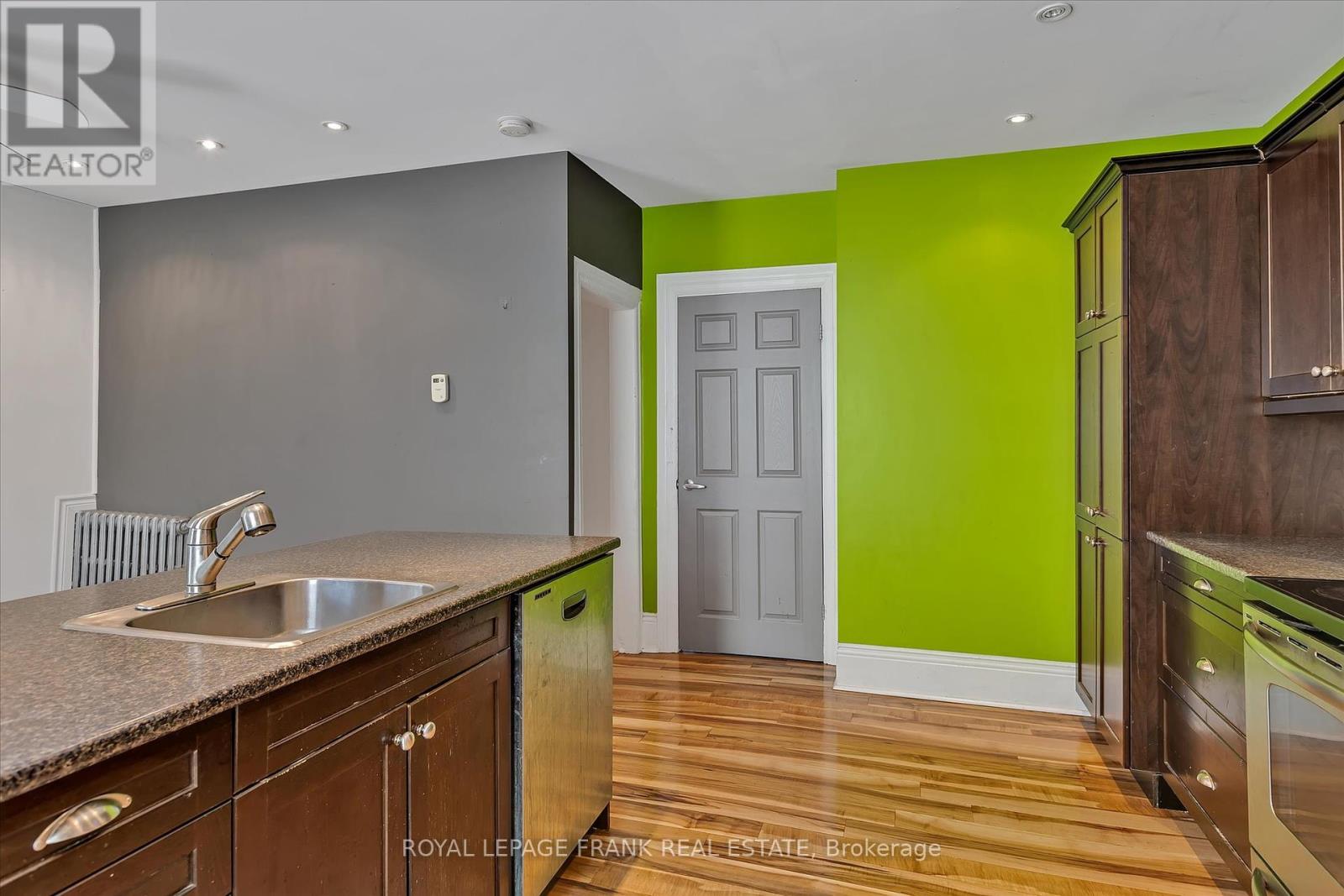 140 Antrim Street, Peterborough Central, Ontario  K9H 3G3 - Photo 10 - X12028635