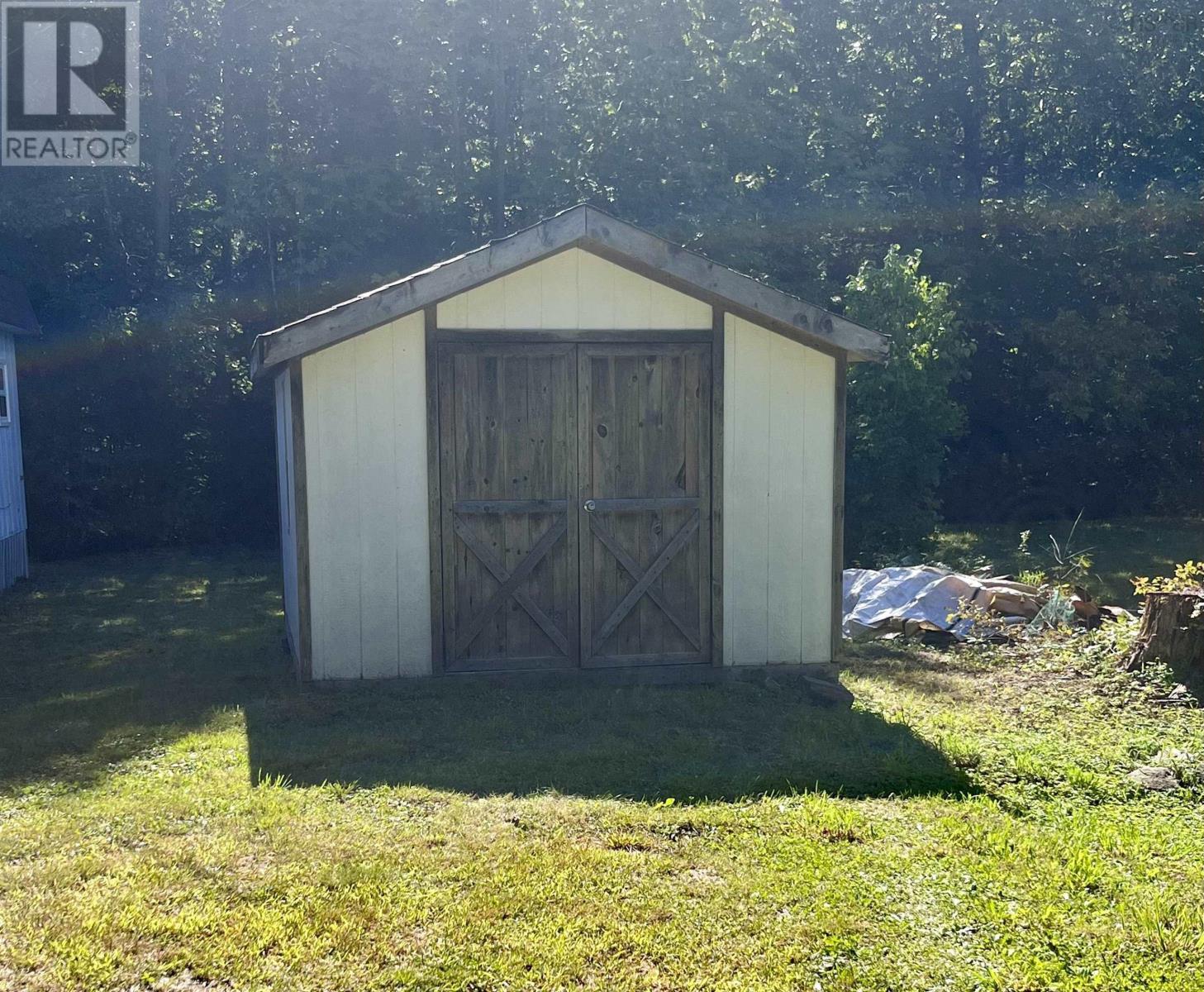 Property at 4276 Clementsvale Road image 3