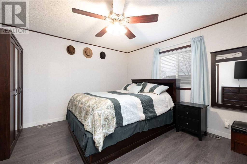 176 Greenbriar Bay, Fort Mcmurray, Alberta  T9H 3Y5 - Photo 16 - A2179051