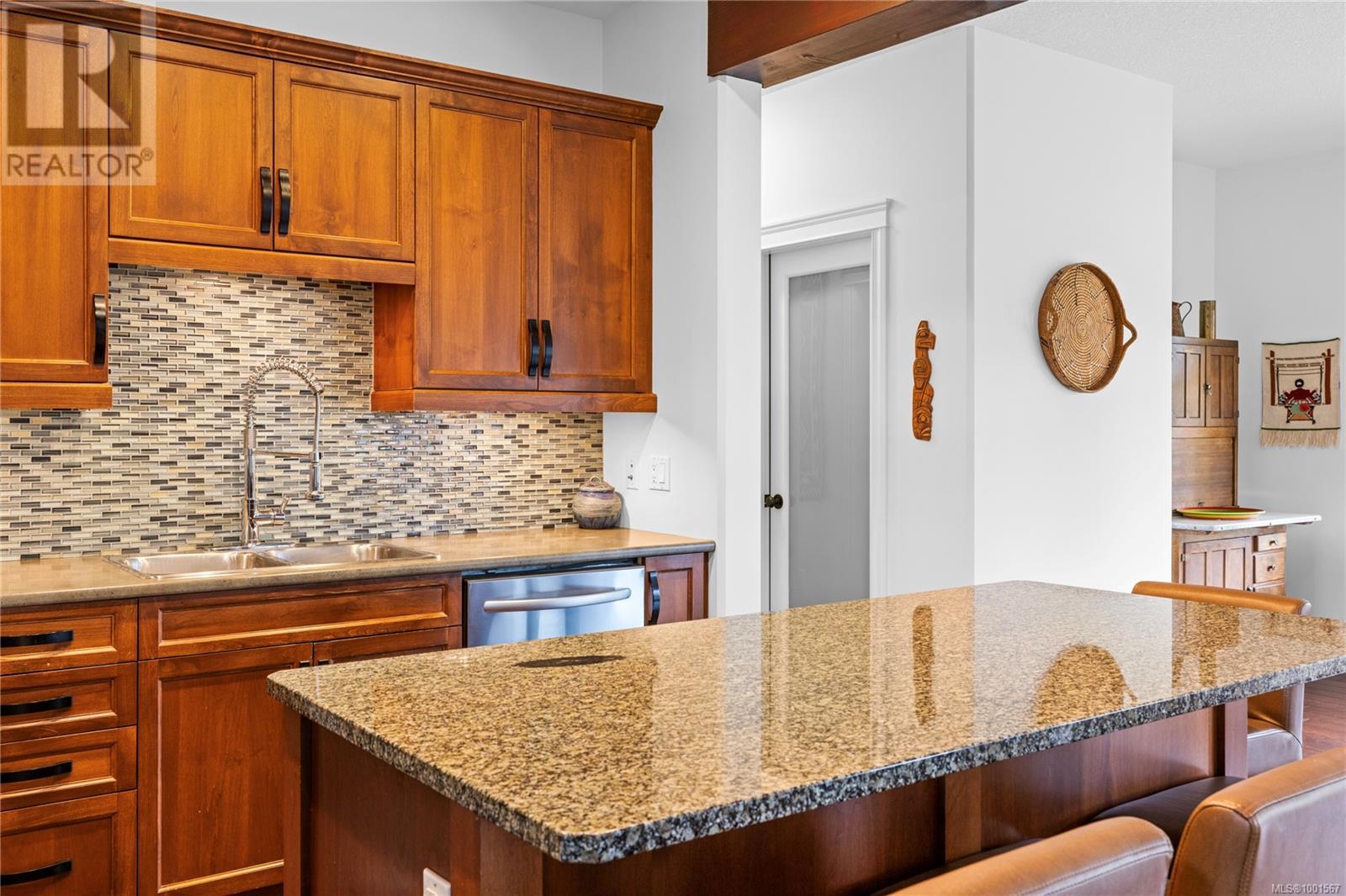 Property at 1417 Stone Lake Dr image 3