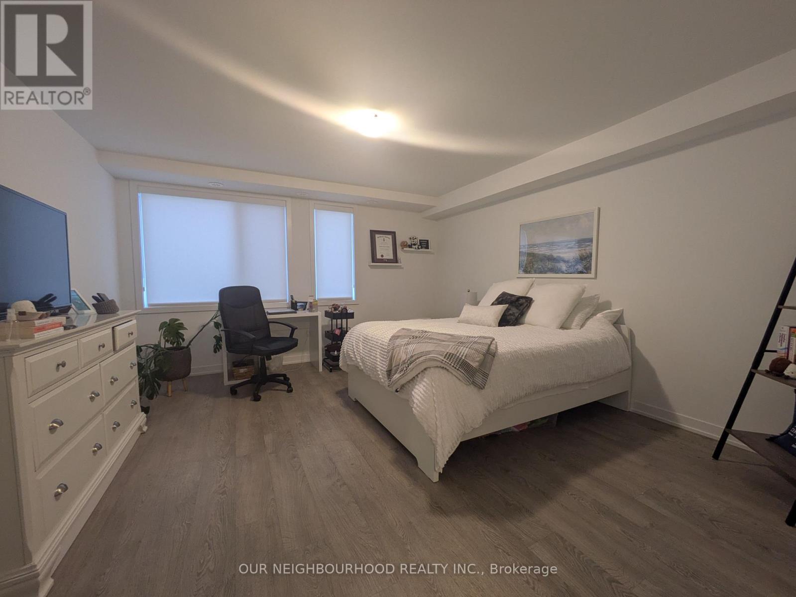 106 Green Gardens Boulevard, Toronto, Ontario M6A 0E5 - Photo 16 - C12184422